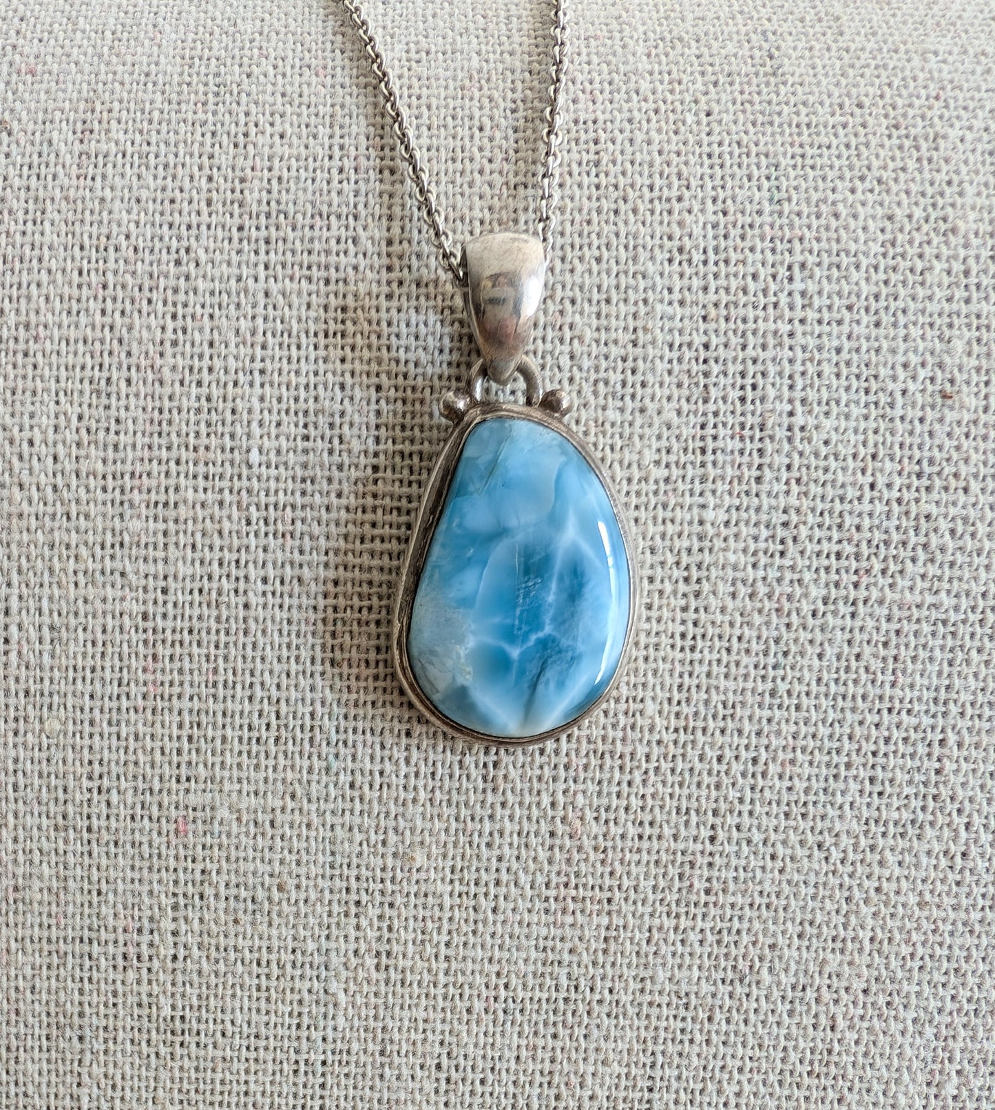 Collier Larimar