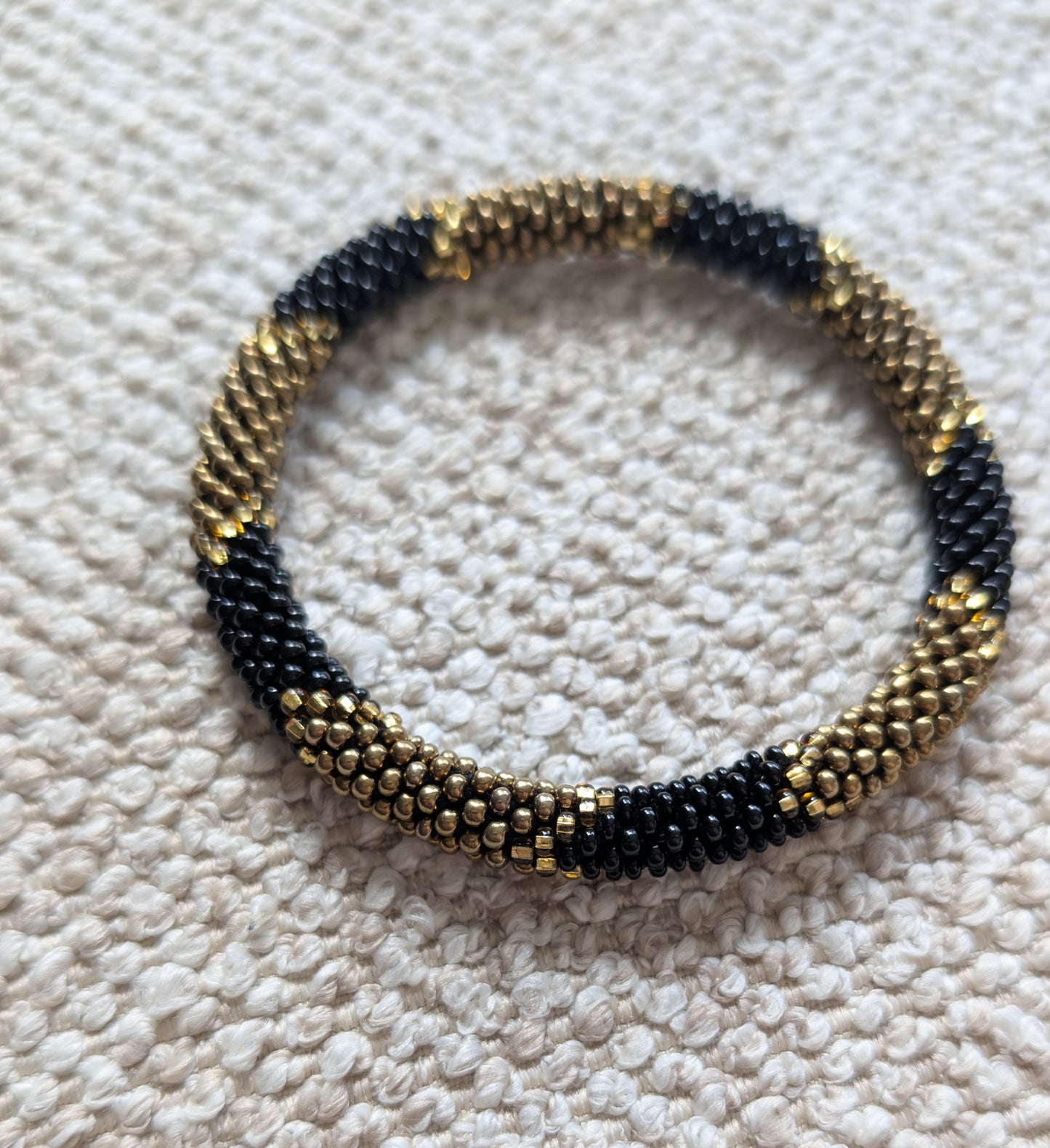 Bracelet Népalais noir doré marron